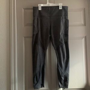 Women’s grey leggings
